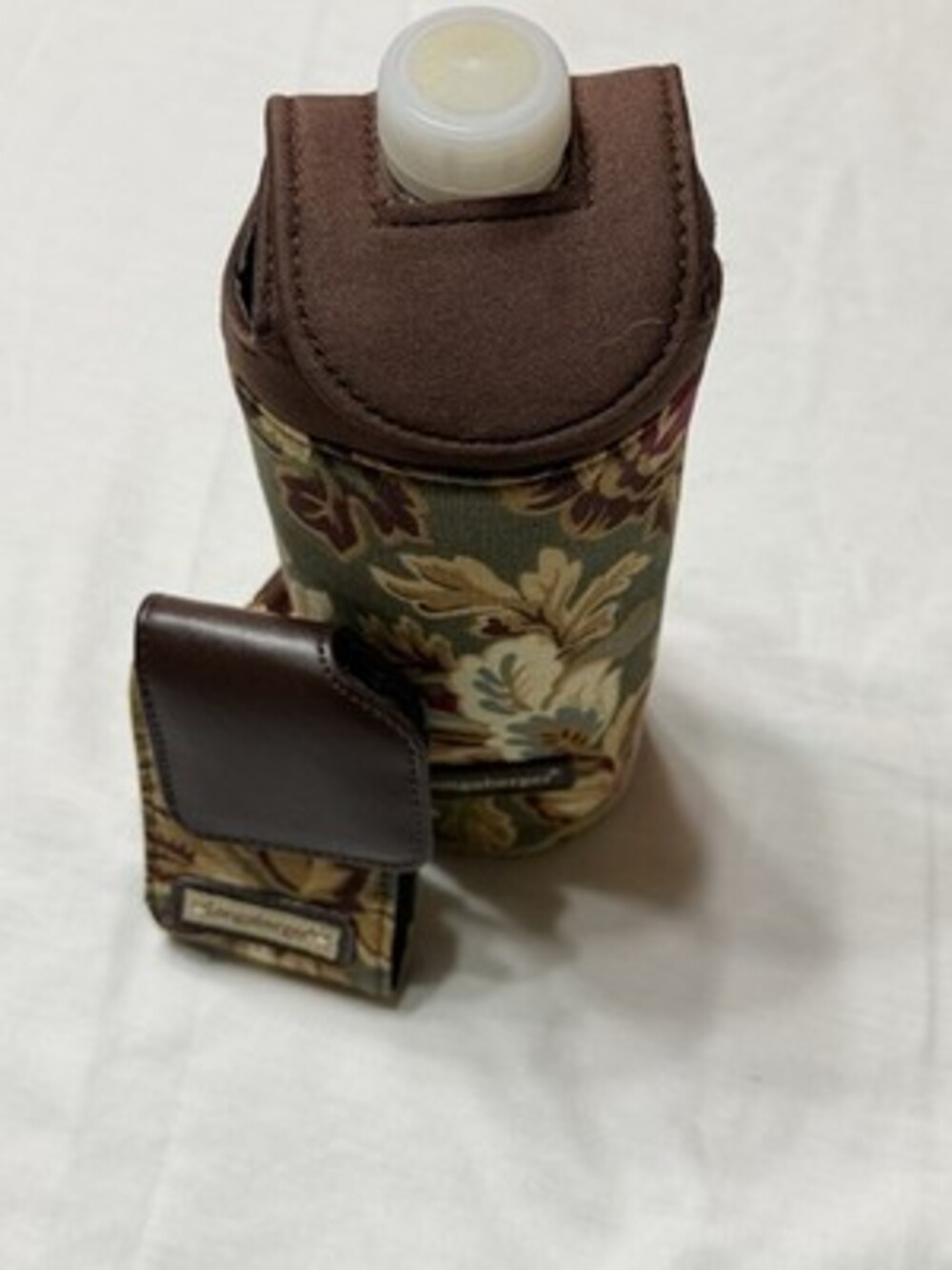 Longaberger Floral Bottle Carrier And Pouch